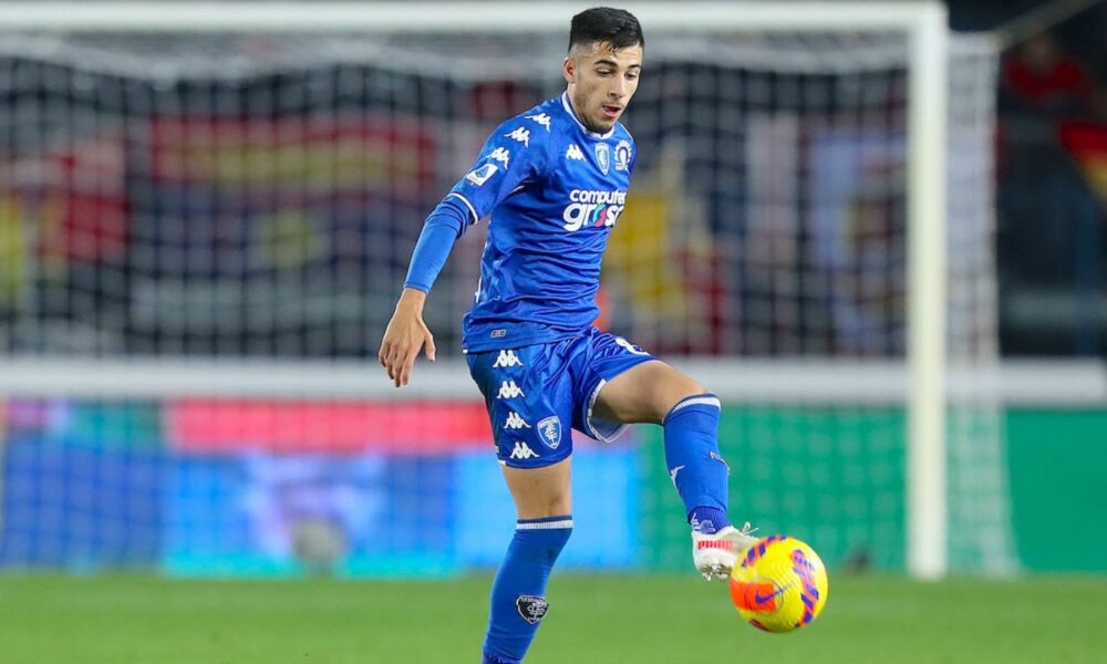 El agente podría ofrecer la estrella de Italia a Leeds por solo £ 8 millones