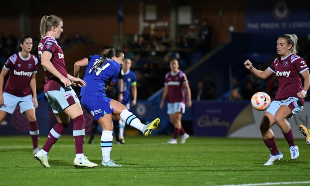 El blues viene de atrás para evitar más decepciones en la WSL