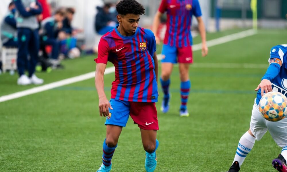 El niño prodigio del Barcelona Lamine Yamal entrena con el primer equipo con solo 15 años