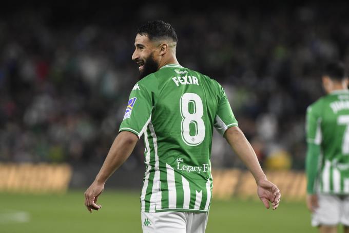 Nabil Fekir se perderá cuatro partidos por lesión en el tendón de la corva