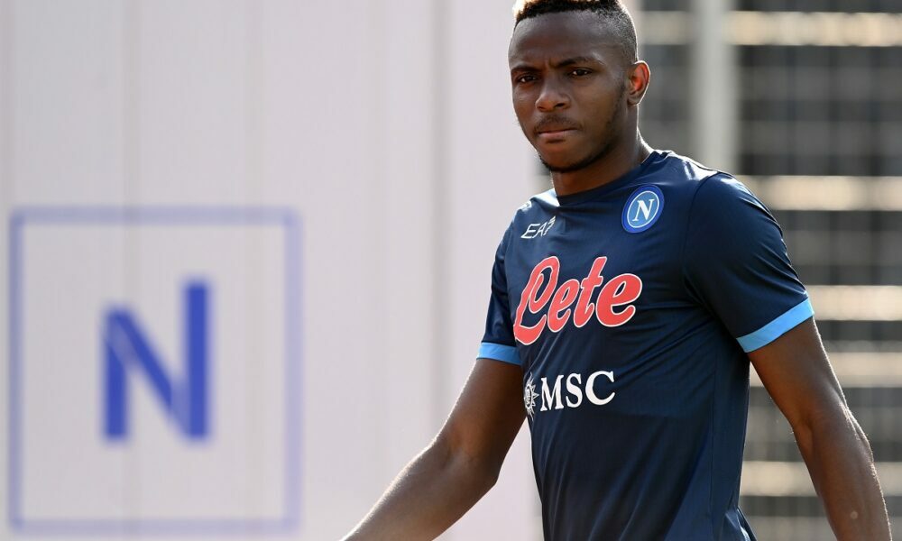 Lesión de Osimhen, esta lejos el regreso del delantero del Napoli