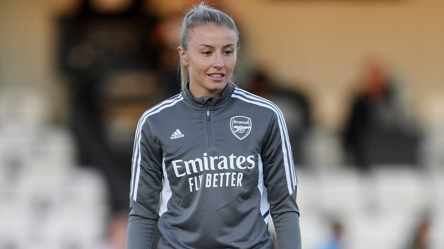 Las defensas del Arsenal Leah Williamson y Rafaelle Souza estarán fuera por ‘varias semanas’