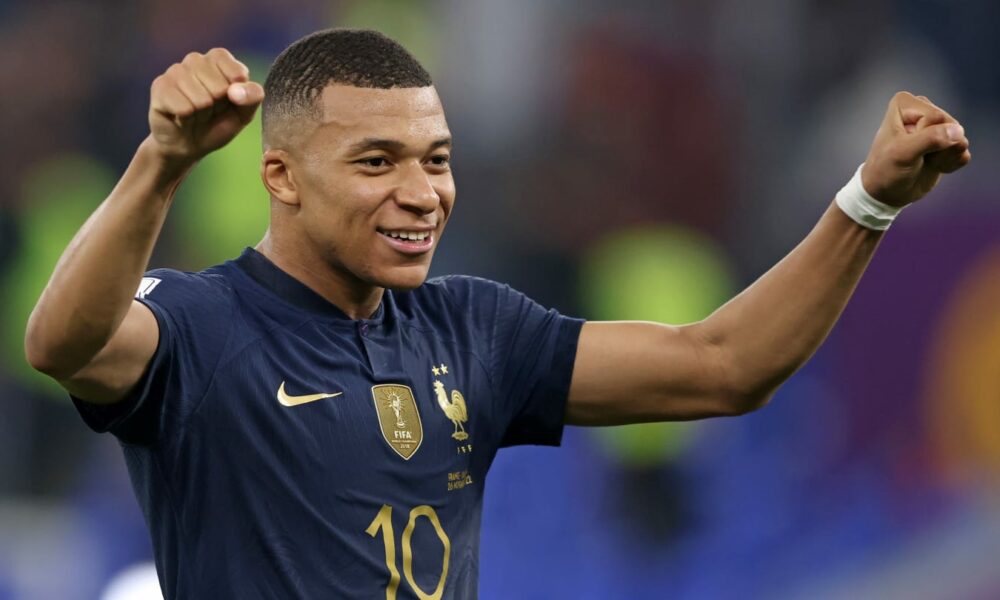 Equipo de la ronda de la Copa del Mundo: Ronda de la fase de grupos 2