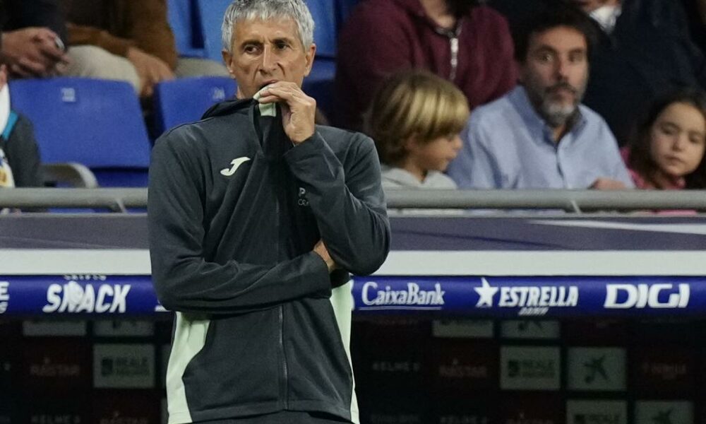 El entrenador del Villarreal, Quique Setién, al borde con un enfrentamiento crucial con el Getafe por delante