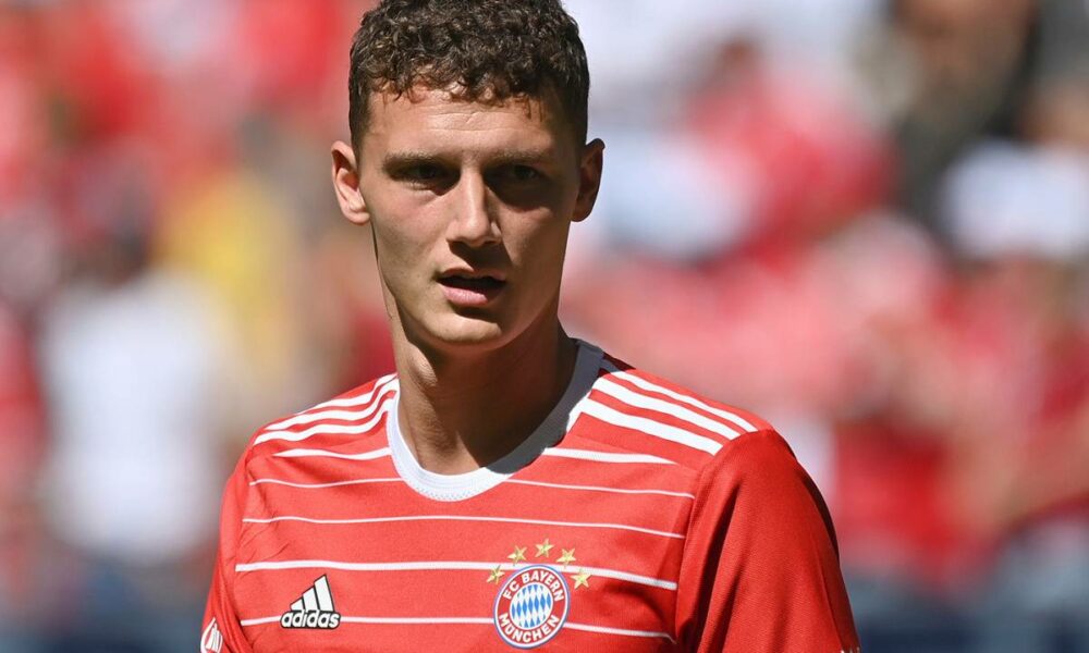 Barcelona y Real Madrid se enfrentan cara a cara por el defensa