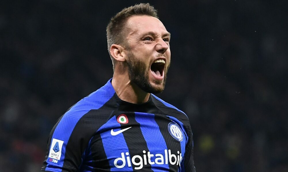 Inter, De Vrij no podrá renovar su contrato