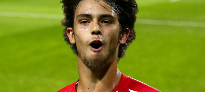 Joao Félix emocionado tras fichar por el Chelsea