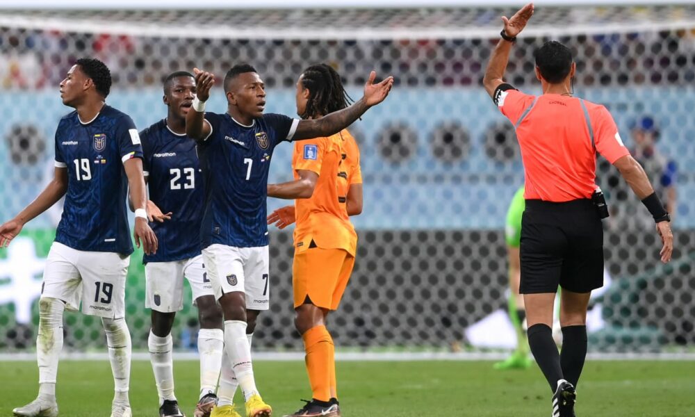 ¿Por qué le anularon el gol de Ecuador a Holanda?