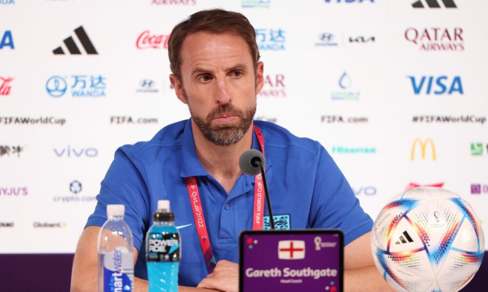 ¿Con quién debería empezar Inglaterra contra Francia?