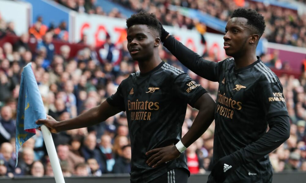 Celebración de Bukayo Saka ante Aston Villa