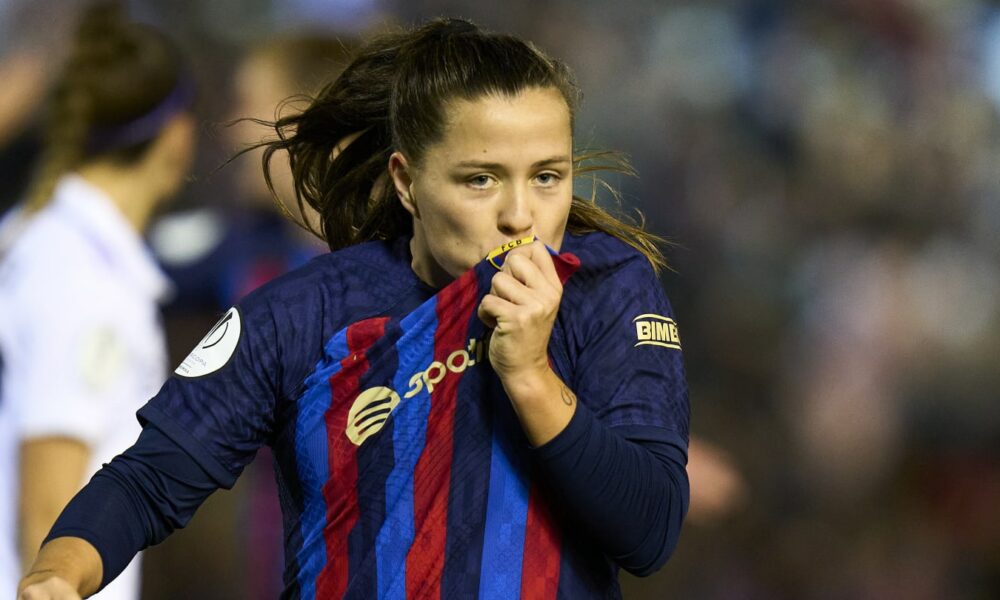 Claudia Pina firma nuevo contrato con el Barcelona