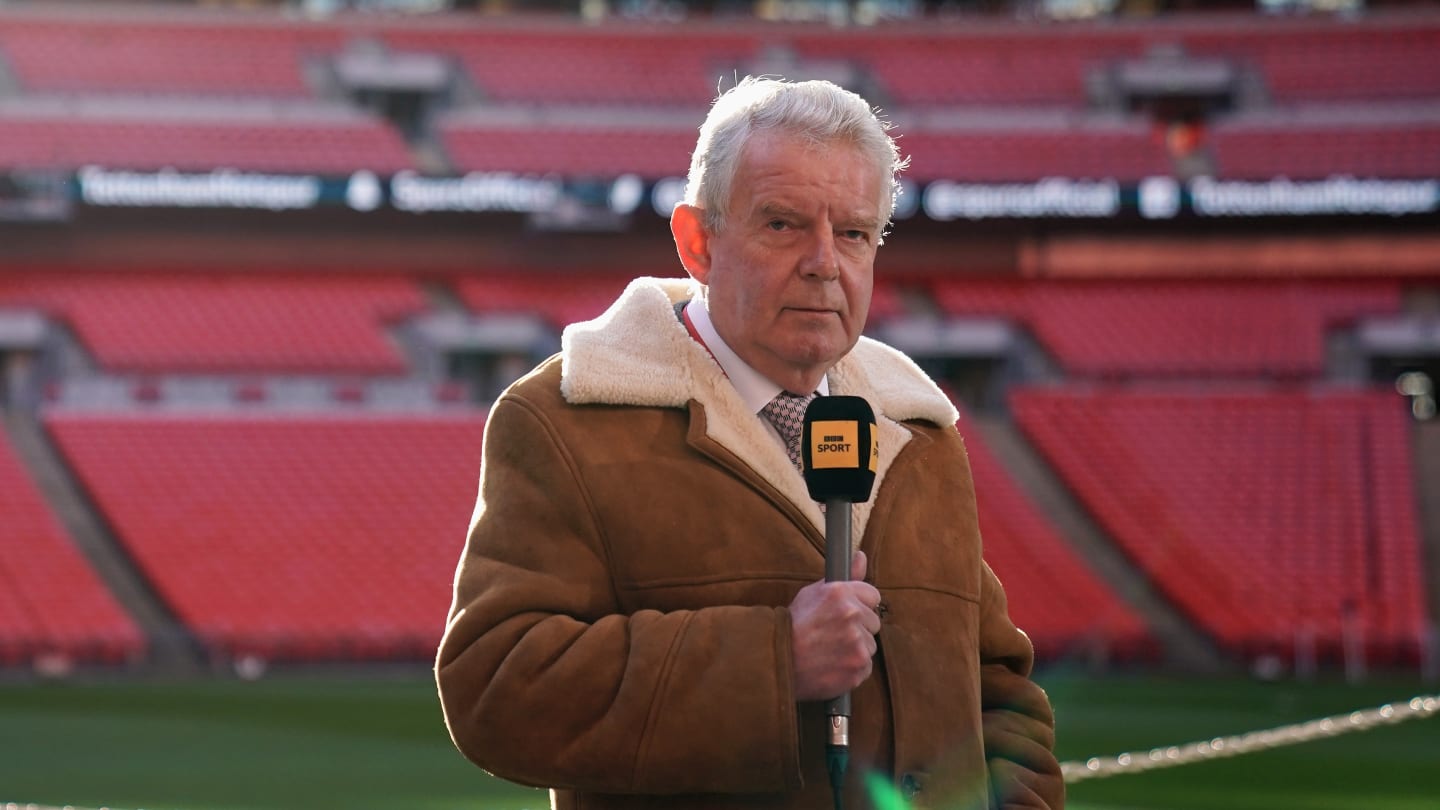 Comentarista de la BBC muere a los 77 años