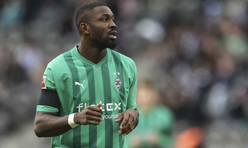 Se ofrece el delantero de la Bundesliga; Osimhen persigue lo último