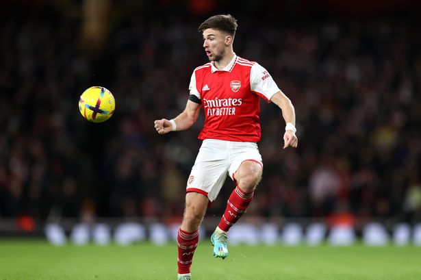 El ícono del Liverpool respalda a Kieran Tierney para quedarse en el Arsenal a pesar de los enlaces de transferencia de Newcastle de £ 25 millones