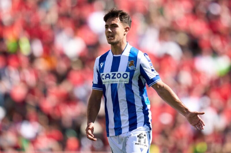 Martín Zubimendi responde a los últimos rumores de traspaso