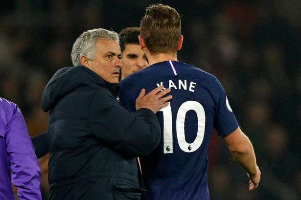 José Mourinho trama el plan de transferencia del Chelsea, mientras Manchester United espera la decisión de Harry Kane