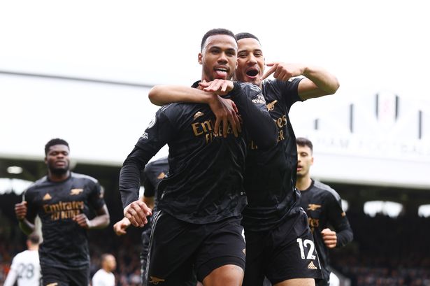 La ex estrella del Tottenham aconseja al Arsenal que ‘embotelle’ la carrera por el título de la Premier League, en medio de una predicción previa