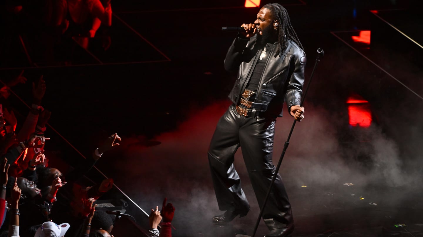 Burna Boy nombrado co-estelar del espectáculo de lanzamiento de la final de la Champions League 2023