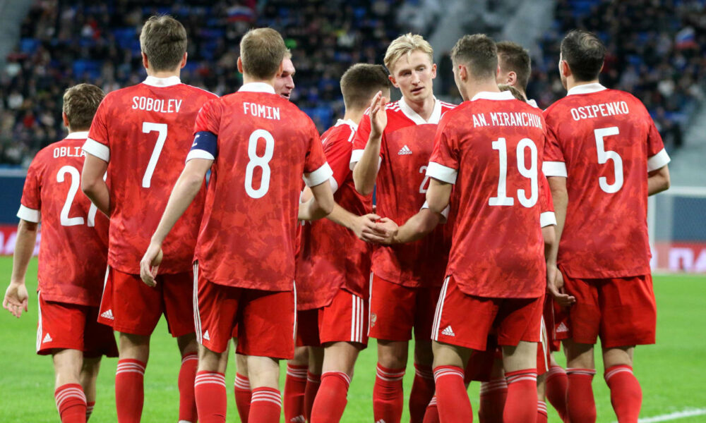 Cómo sigue jugando la selección de Rusia a pesar de las prohibiciones de la FIFA y la UEFA