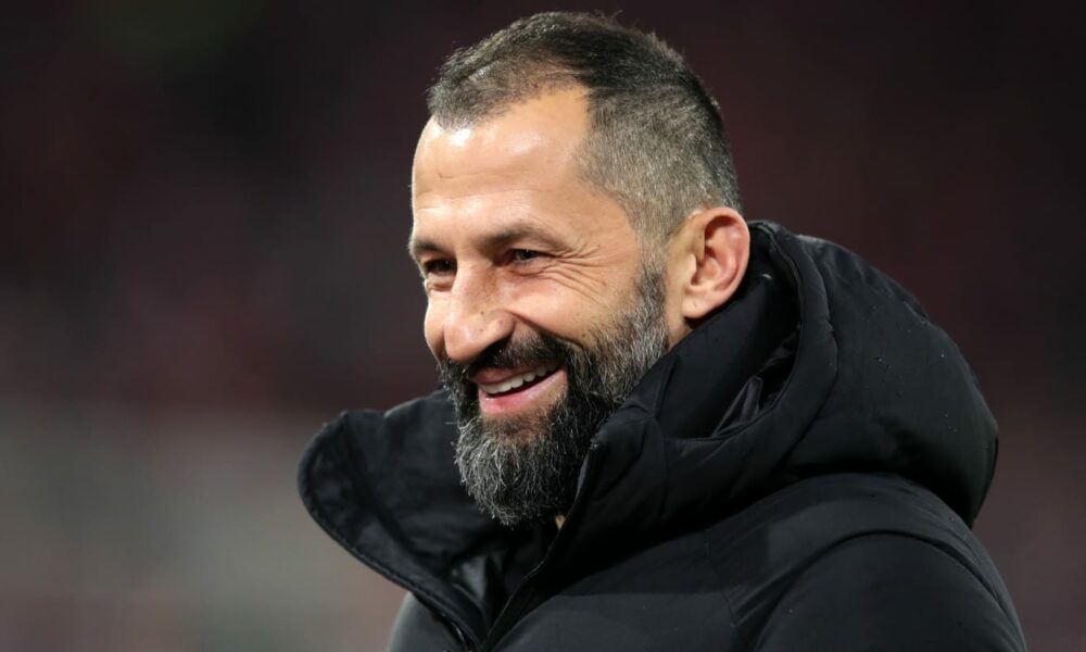 El director del Bayern de Múnich reacciona al empatar al Manchester City en los cuartos de final de la Champions League