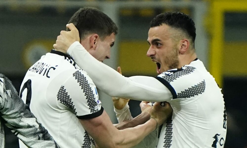 El gol de Filip Kostic le da la victoria en el Derby de Italia