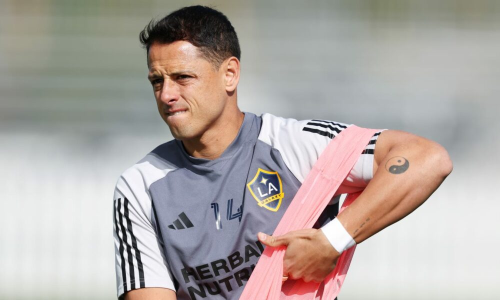 Greg Vanney advierte a Chicharito por revelar actualización de lesiones en Twitch