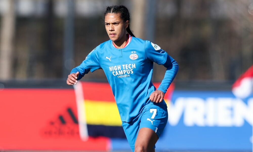 La joven de 19 años que revoluciona el fútbol femenino