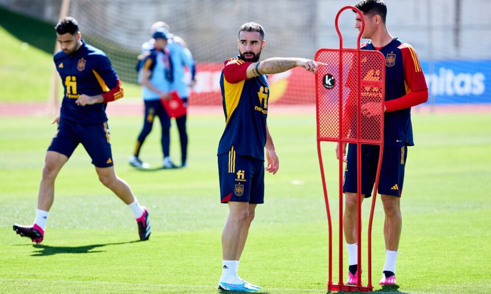 La selección española dividida en tres camarillas en los primeros días de Luis de la Fuente