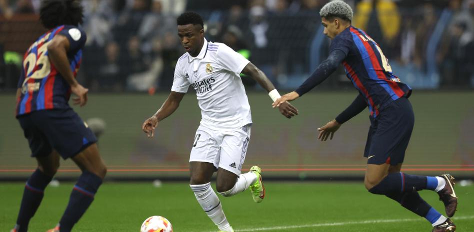 Barcelona toma una ligera ventaja en el partido de vuelta de semifinales, después de luchar contra la victoria de El Clásico