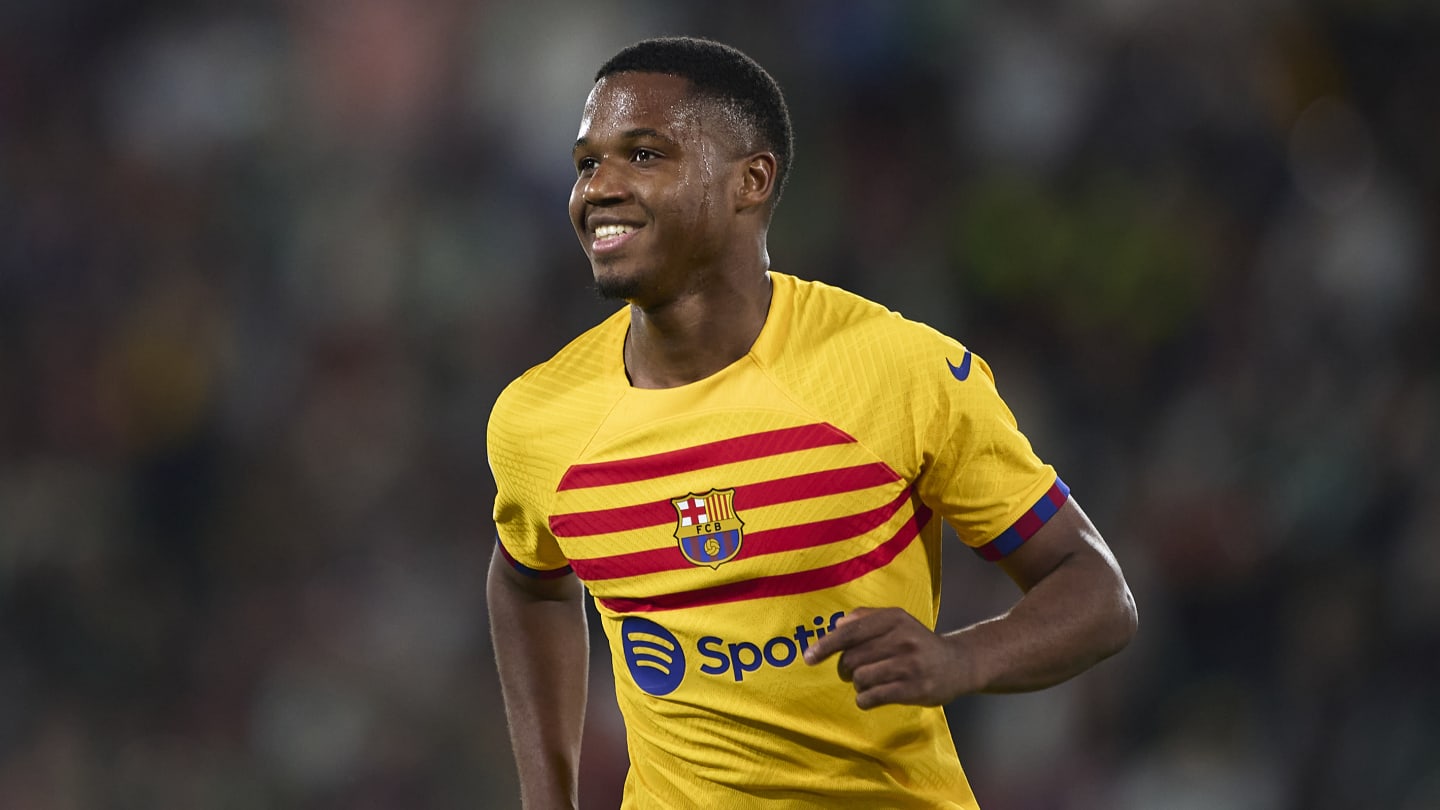 Xavi elogia a Ansu Fati por ‘marcar la diferencia’ tras la polémica entrevista de su padre