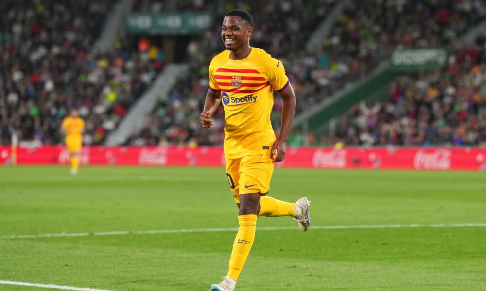 El golazo de Ansu Fati pone al Barcelona con 15 puntos de ventaja en la carrera por el título de La Liga con la victoria contra el Elche